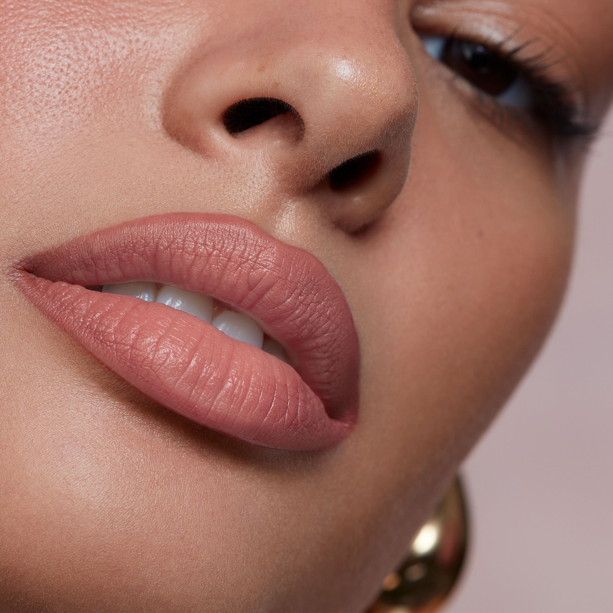 Major Headlines Matte Suede Lipstick
