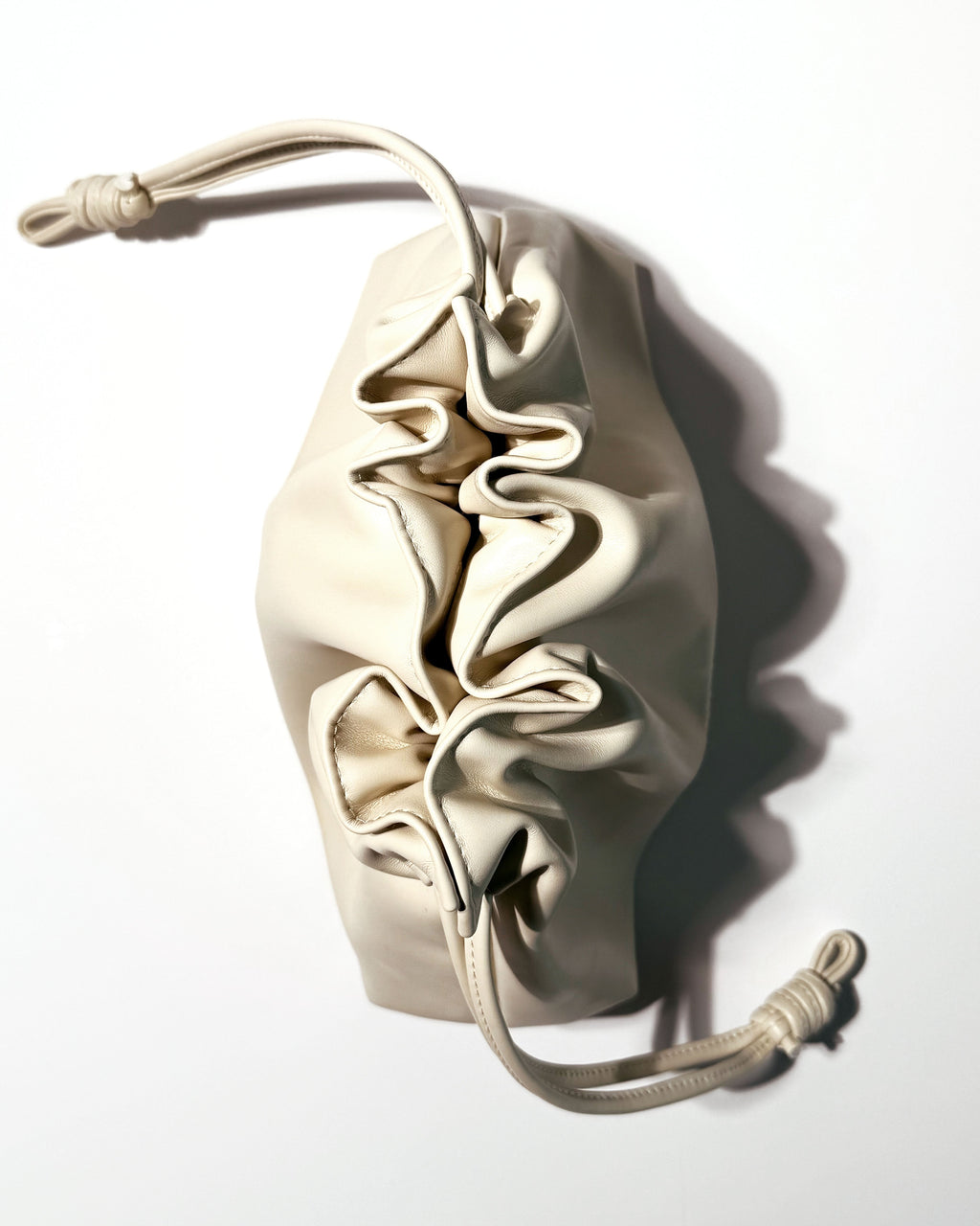The Elevated Beauty Bag In Cream